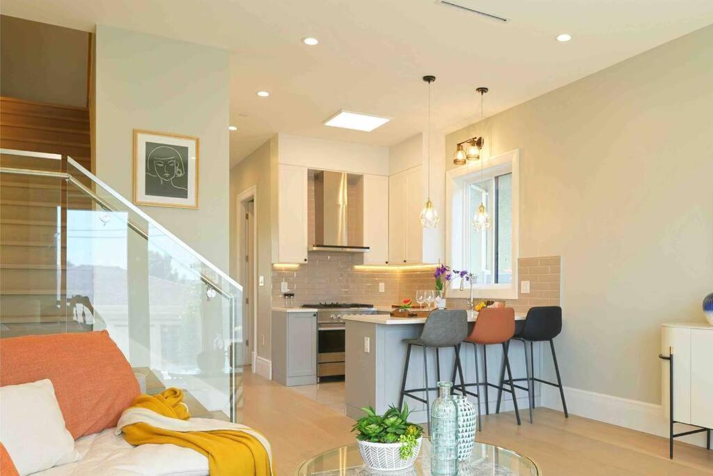 Four Bedrooms New Lovely Duplex House-1628 Vancouver Exterior foto